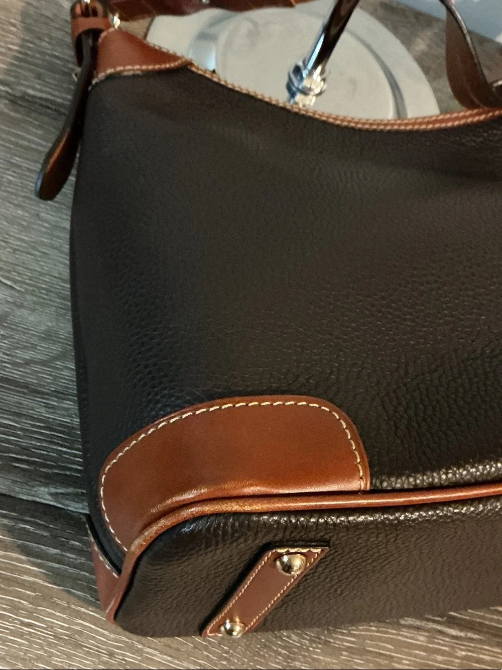 Dooney & Bourke Pebble Grain Leather Hobo Shoulder Bag Brown with Tan Trim EUC